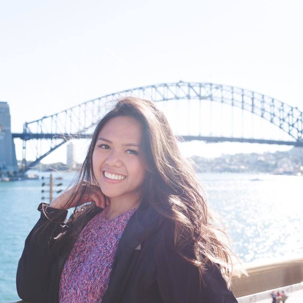 Meet your Posher, Aina